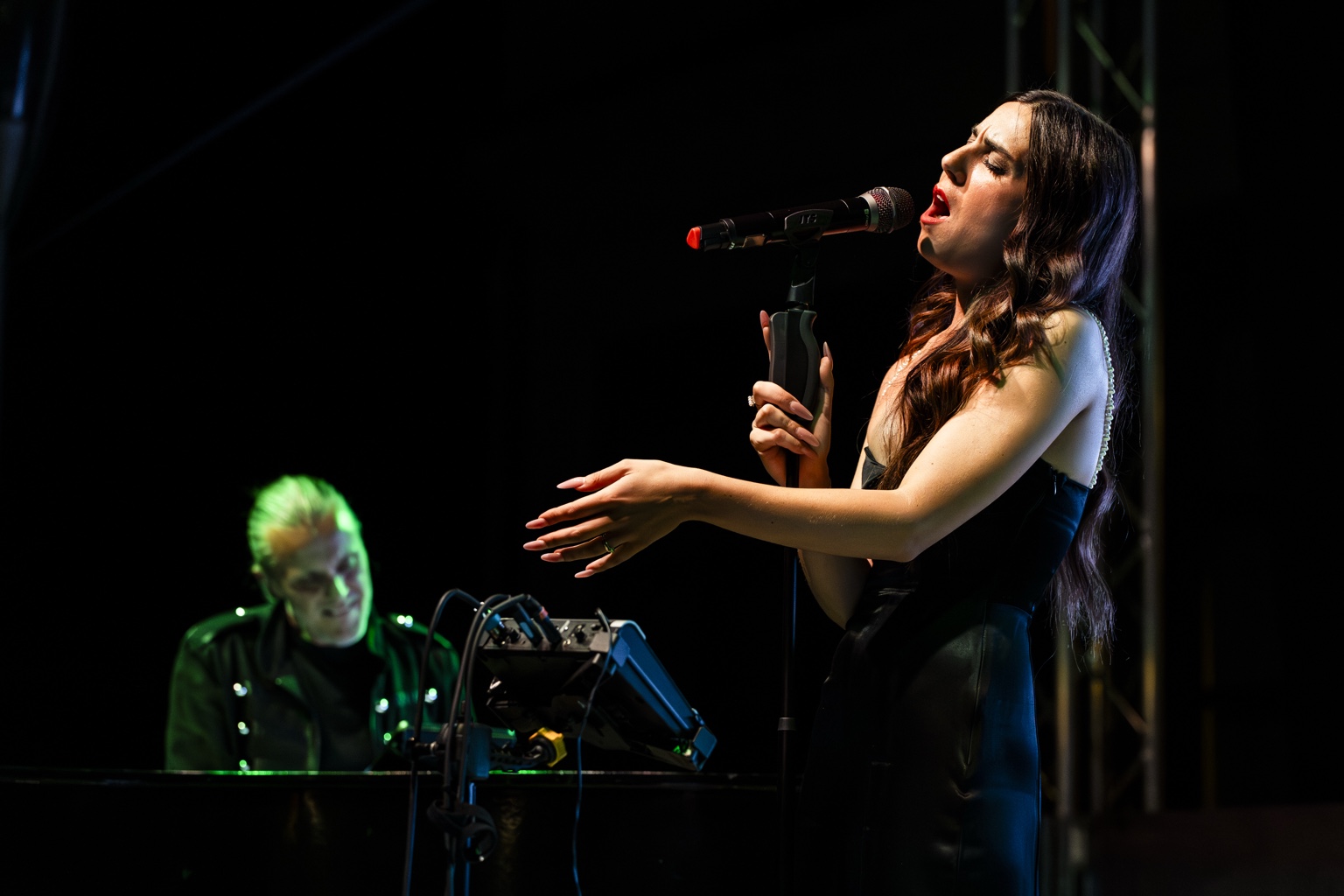 Laura Panetta live con pianoforte